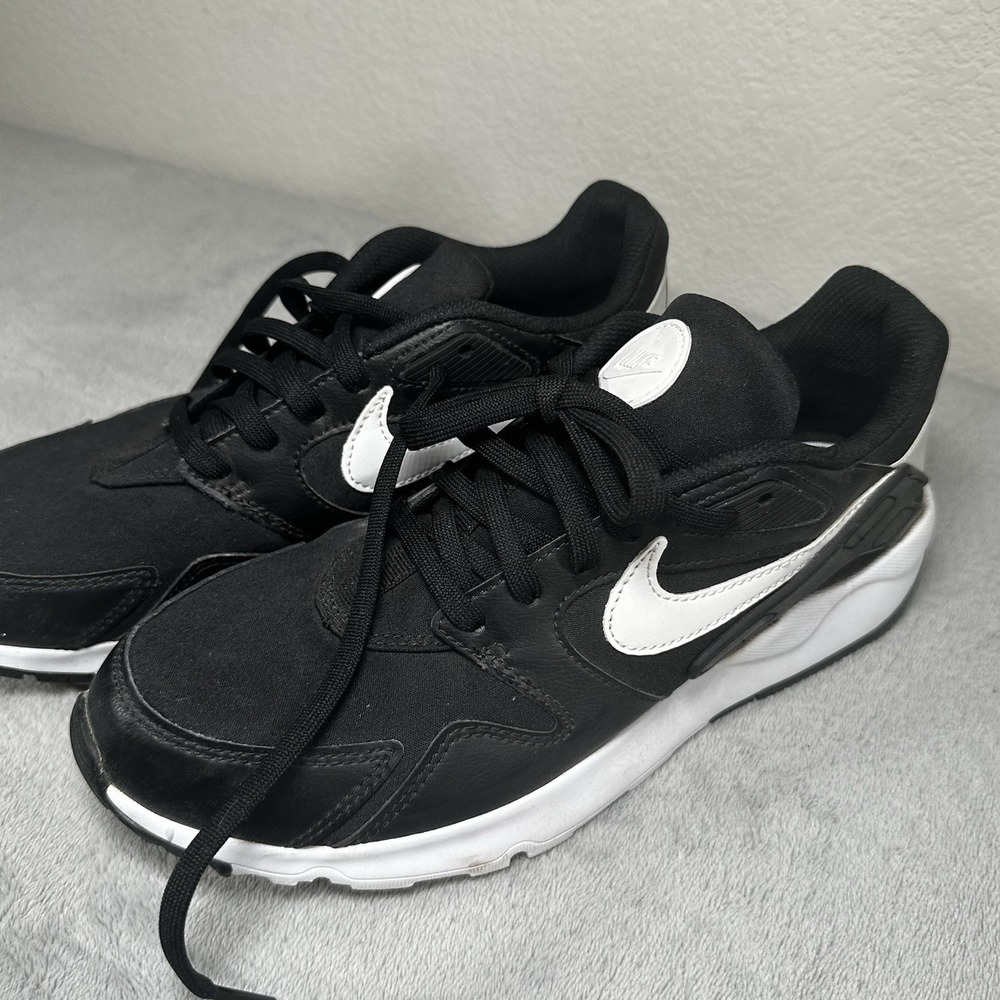 Nike  Mens LD Victory Black White Size 9 AT4249‎ 001 Great Condition